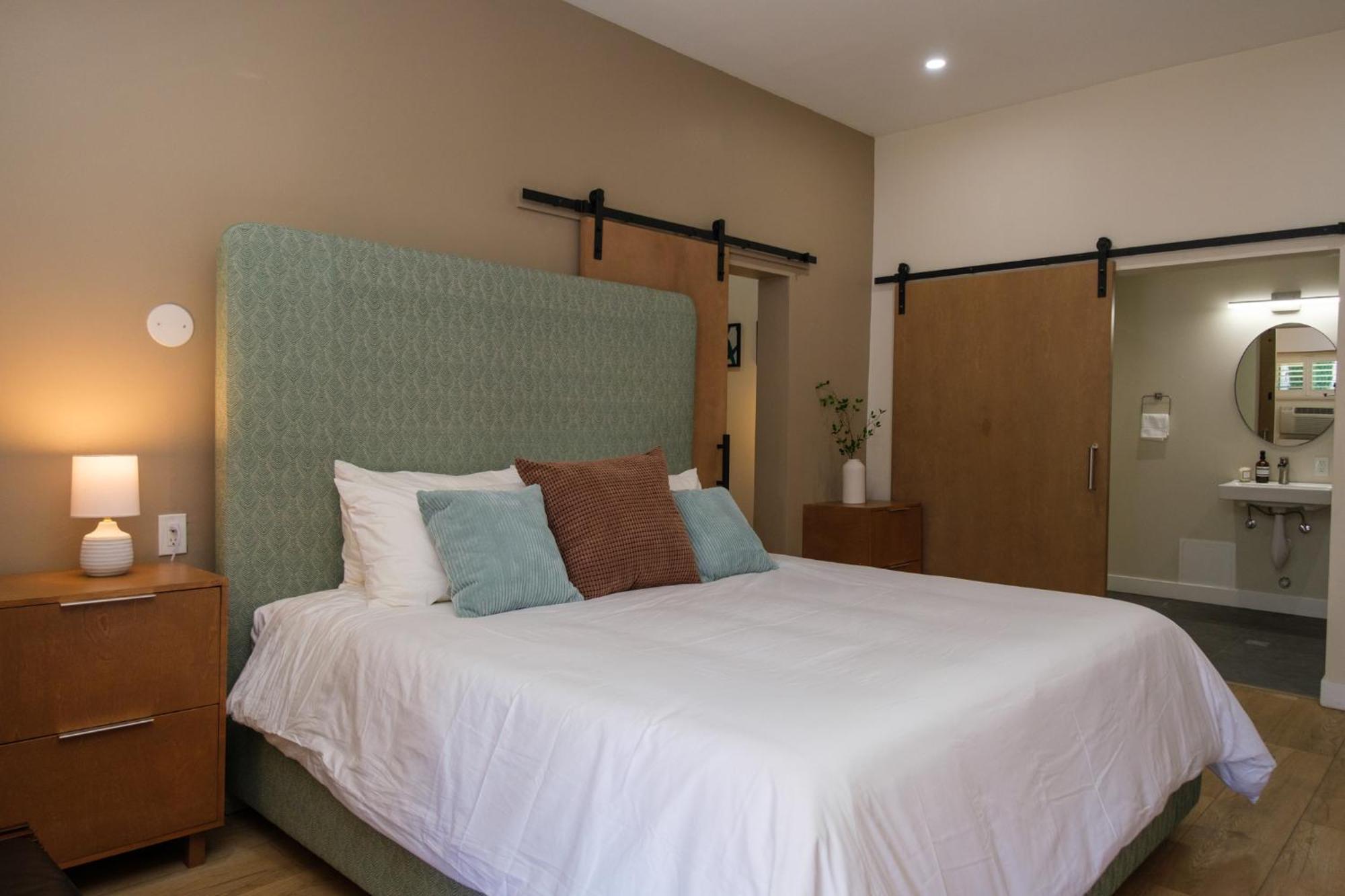 Adobe Inn Monterey Park Eksteriør billede